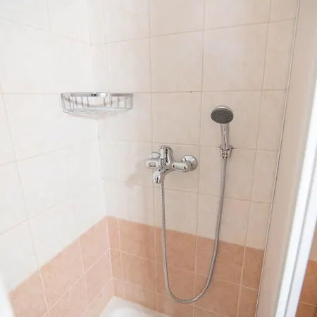 דירה Dionmar A Cosy In העיירה קוס
